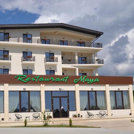 Hotel Maya Хорезу Екстериор снимка